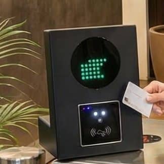 בקר לבקרת כניסה קורא QR וכרטיס קירבה תאימות לכל חברות הבקרה
